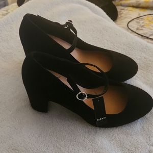 Nwt Torrid Mary Jane black pumps with strap sz 10